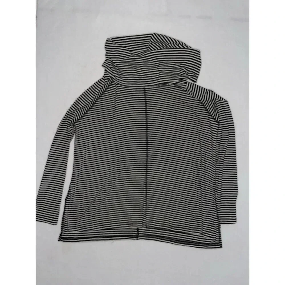 Jack By Bb Dakota Top‎ Womens Size Small Black White Striped Cowl Neck Shirt